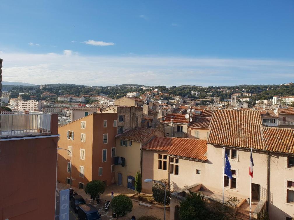 Entre Terre Et Plein Centre Terrasse * Cassis